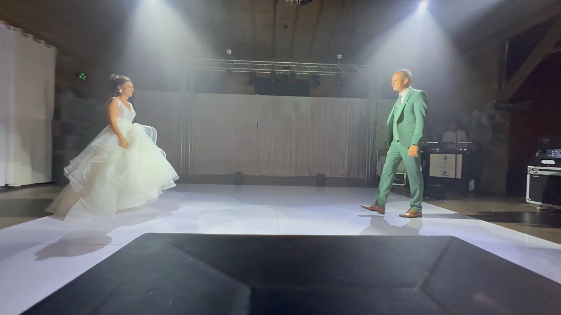Vidéo — Première danse par Lambiance974 à La Réunion